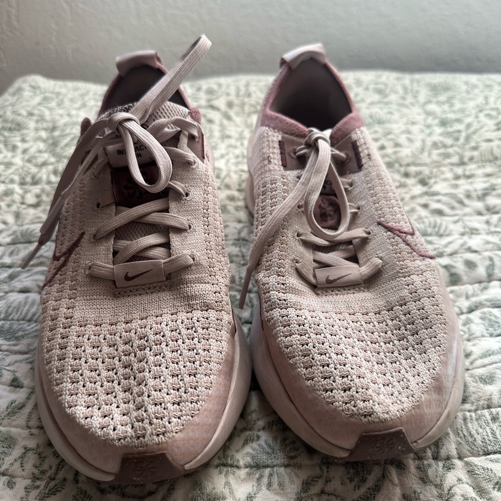 Nike W Interact Run Platinum Violet
